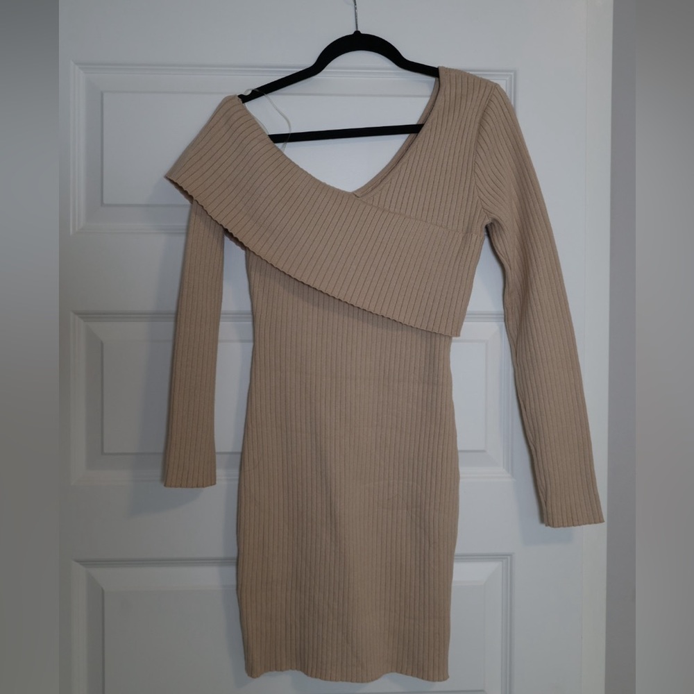 Bebe Dress - Picture 5 of 6